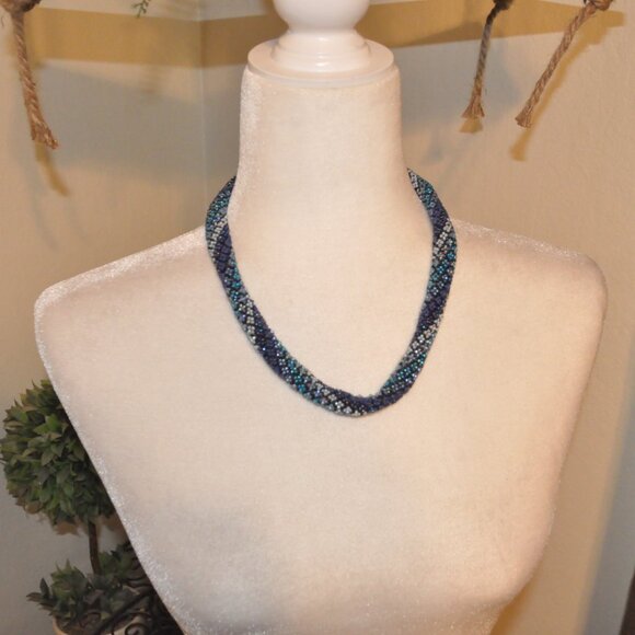 Blue Gradient Beaded Crochet Mid-Length Necklace - Picture 2 of 4